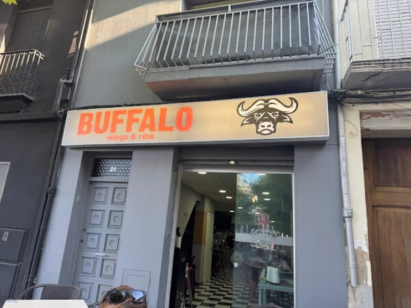 Bufalo wings & ribs en Gandia, plaza prado 26 traspaso con inmobiliaria venta urgente